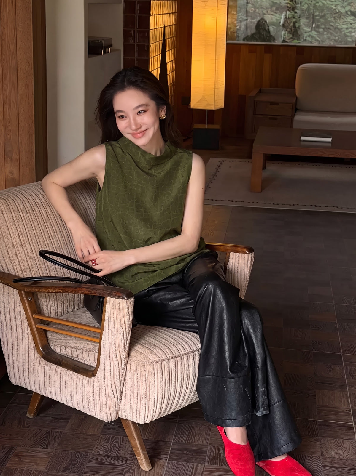 HVS011-ÁO SÁT NÁCH CỔ ĐỔ LỤC QUY VÂN