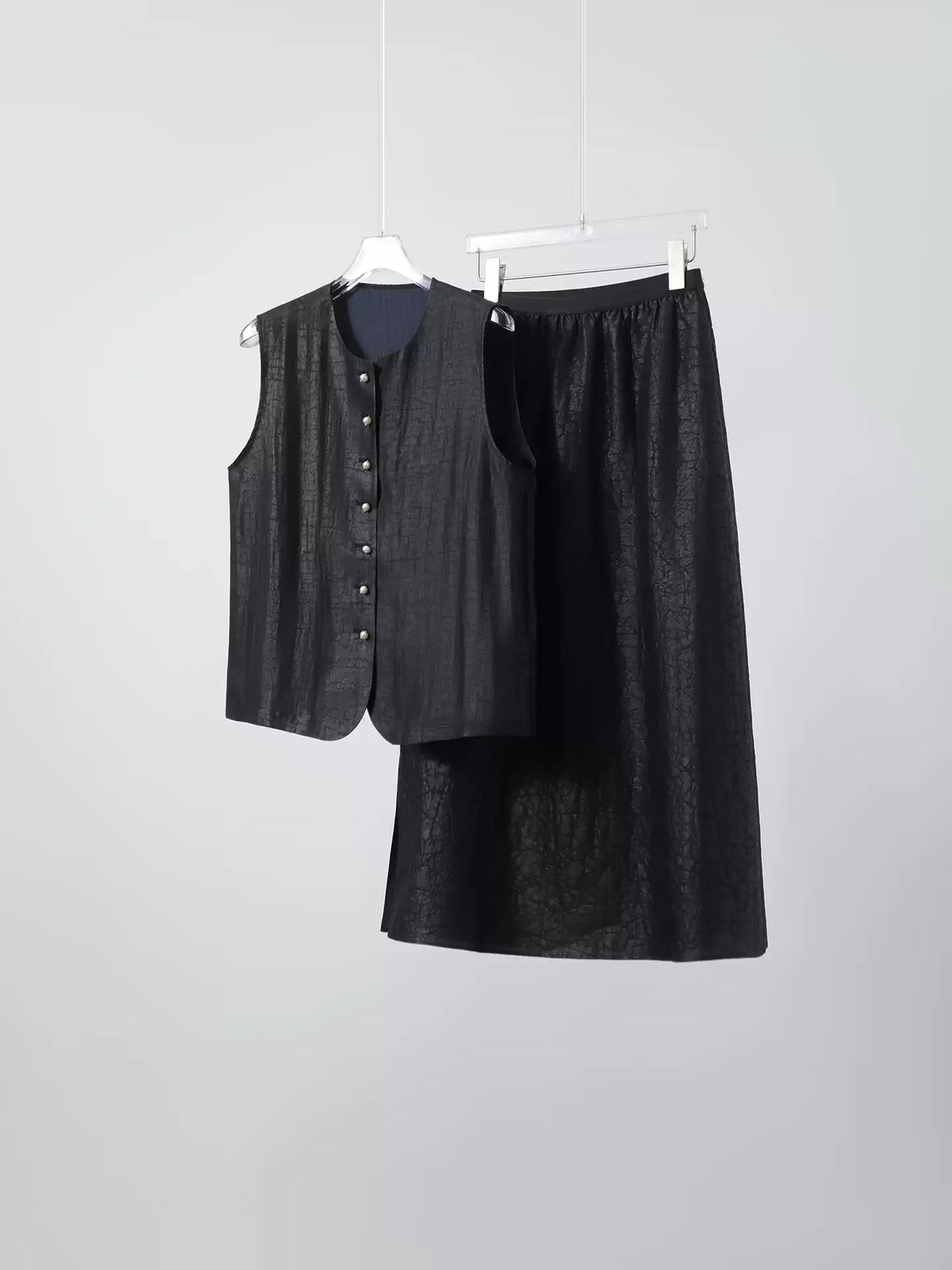 HVS002-SET ÁO,VÁY MẶC QUY VÂN